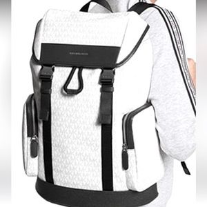 ❤️❤️❤️HUDSON LOGO BACKPACK!!